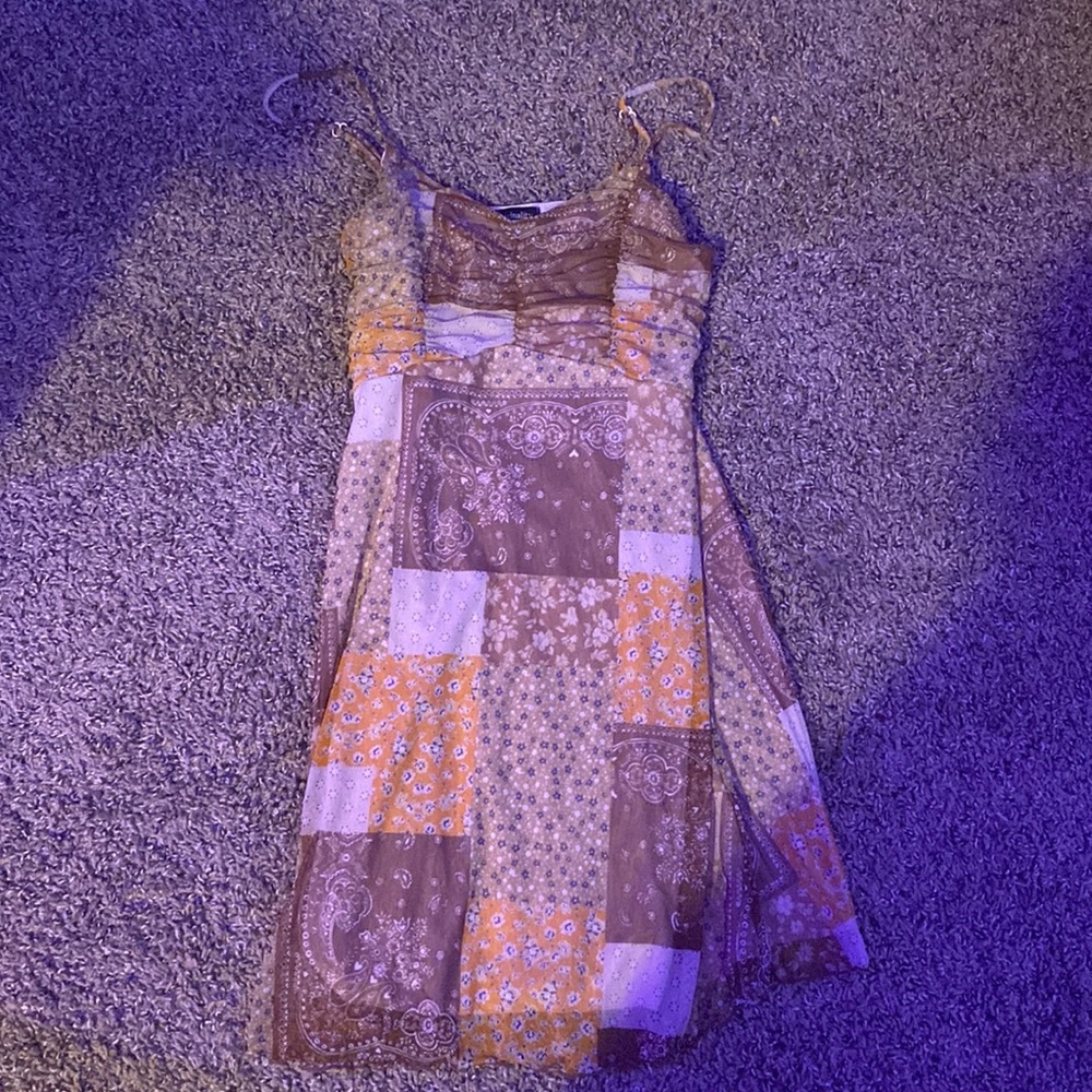 cool vintage style brown dress